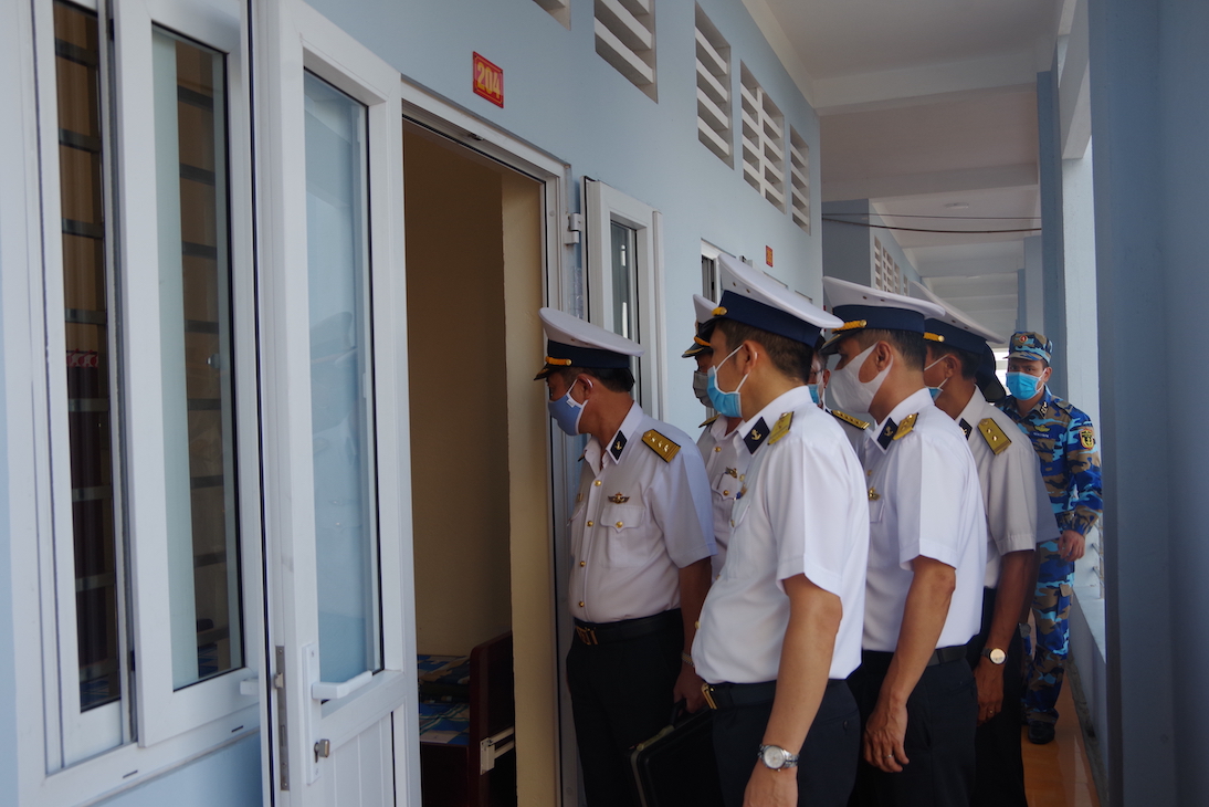 Lữ[-]đoàn[-]171[-]hải[-]quân[-]"chia[-]lửa"[-]cùng[-]Covid-19